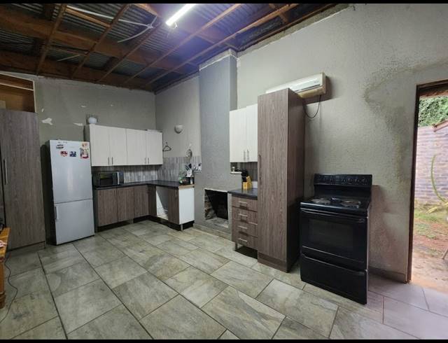 3 BEDROOM HOUSE FOR SALE IN ROTHDENE